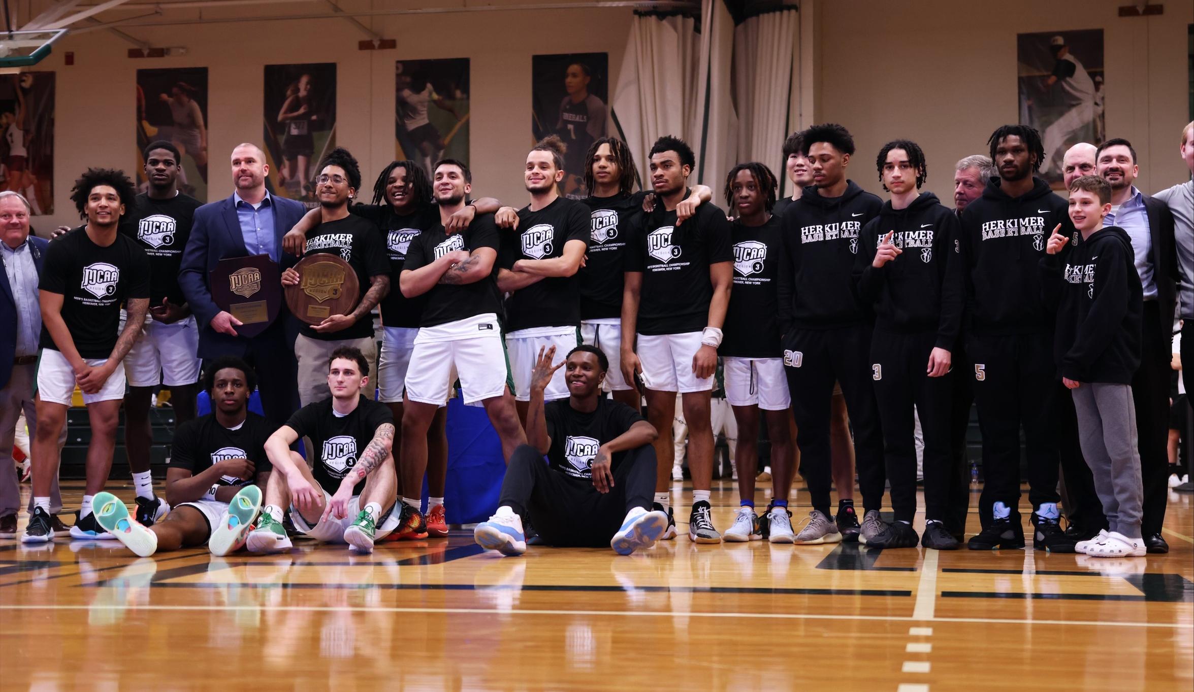 Herkimer Men's Basketball Wins First Region III Championship Since 2019!
