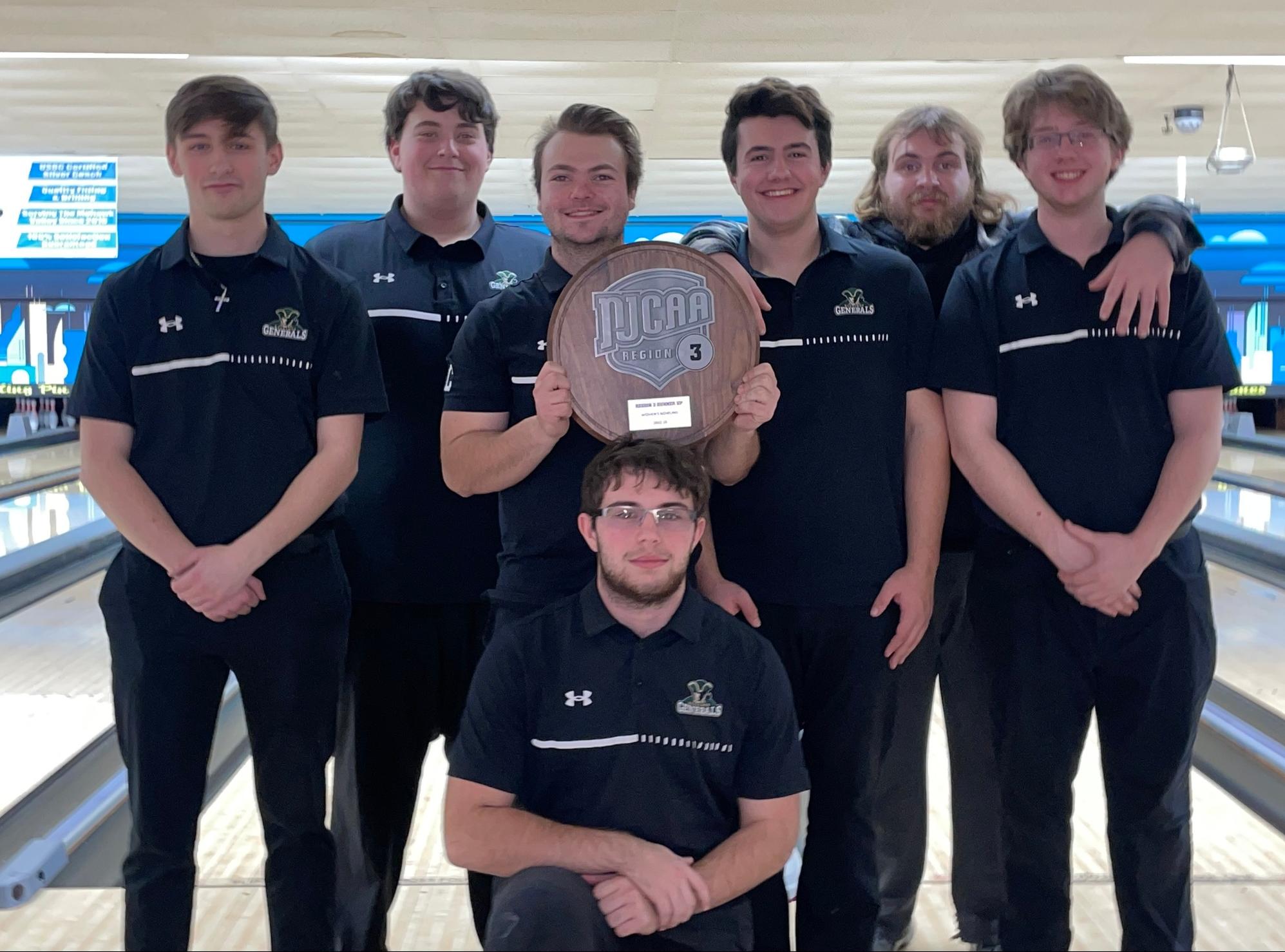 Men's Bowling Finishes in Second at Region III Championship