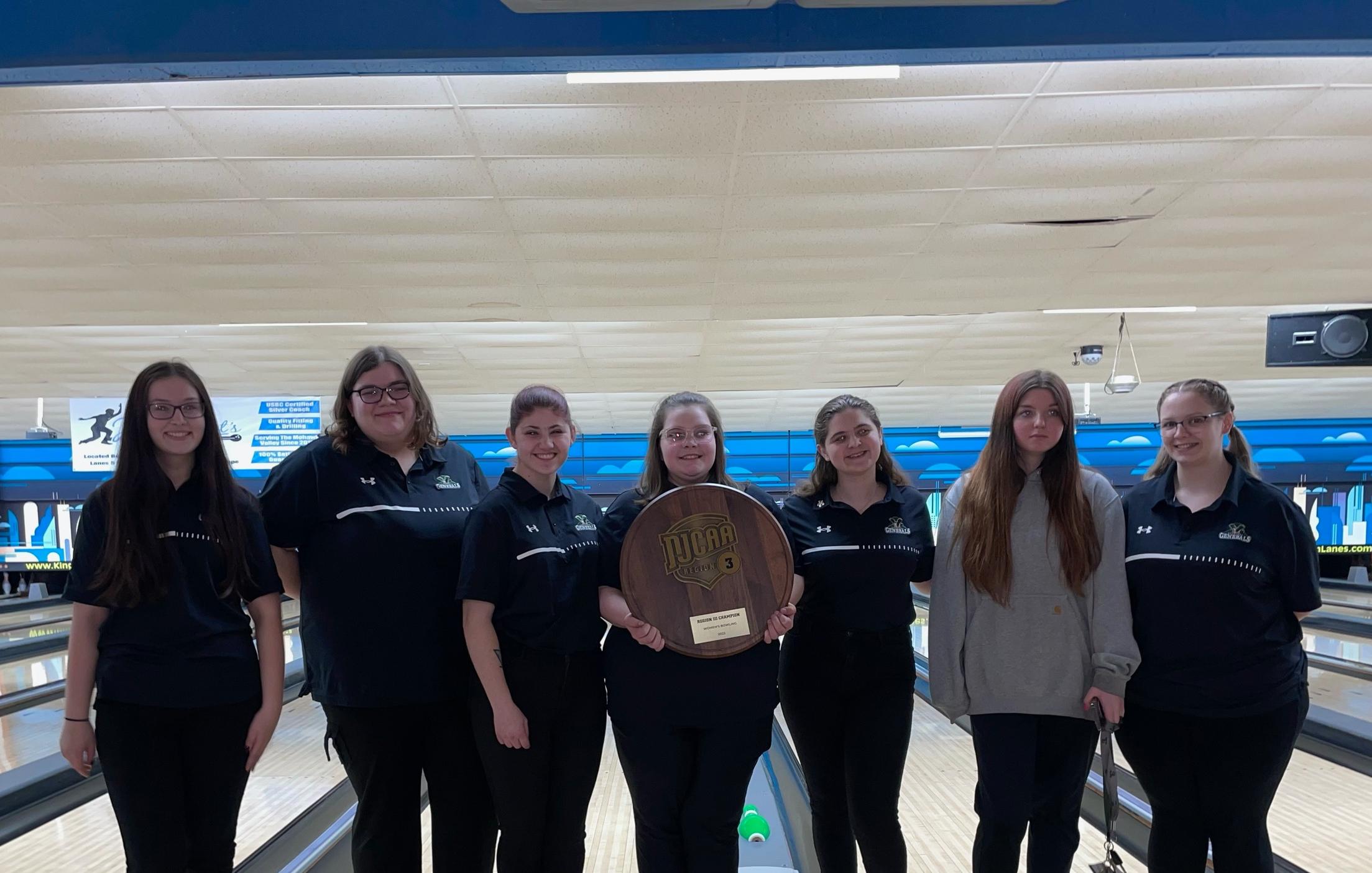 Women's Bowling Wins Second Region III Championship in Last Three Years