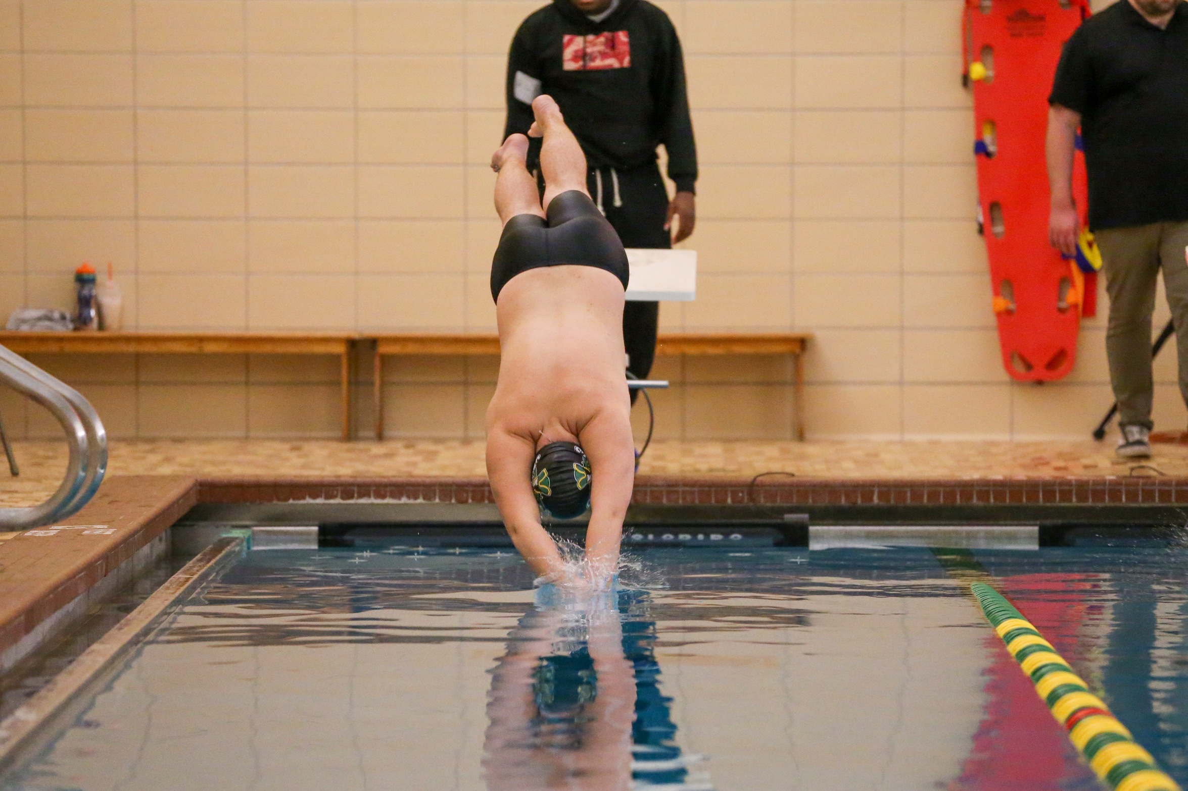 The Men's Swimming and Diving Team has Several Qualify for the NJCAA Nationals