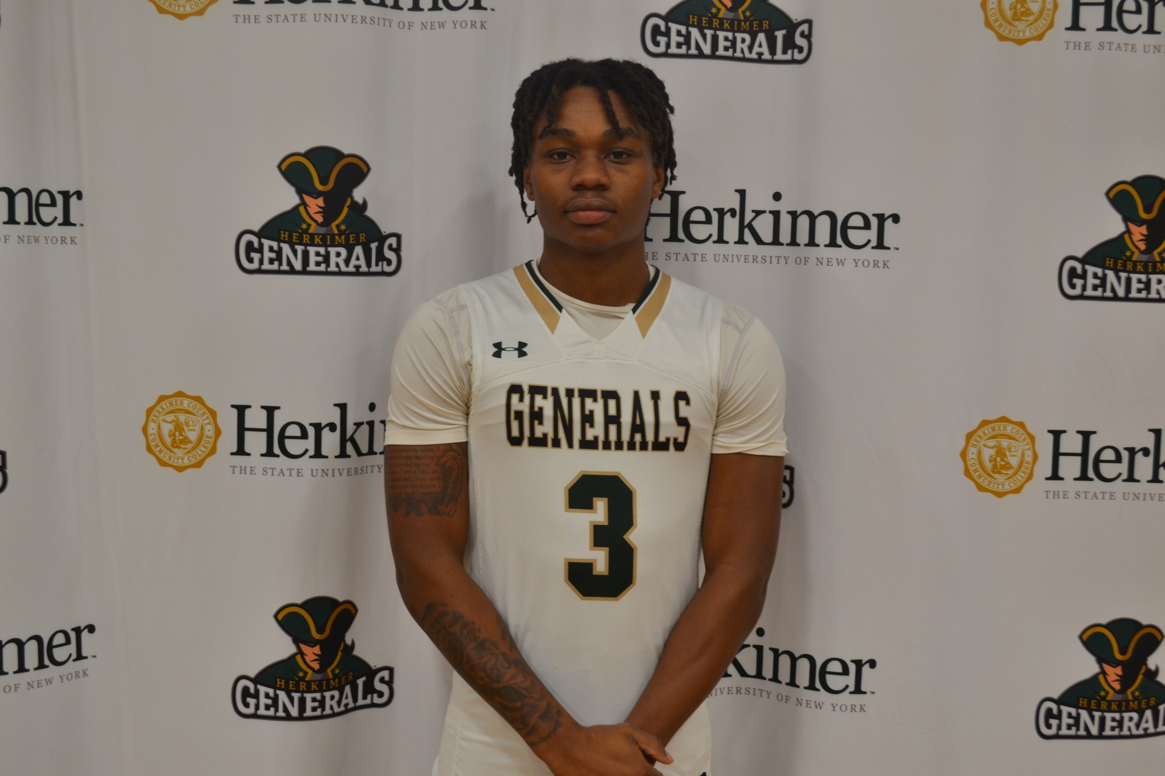 SHYKELL BROWN NAMED GREEN AND GOLD MALE ATHLETE OF THE MONTH