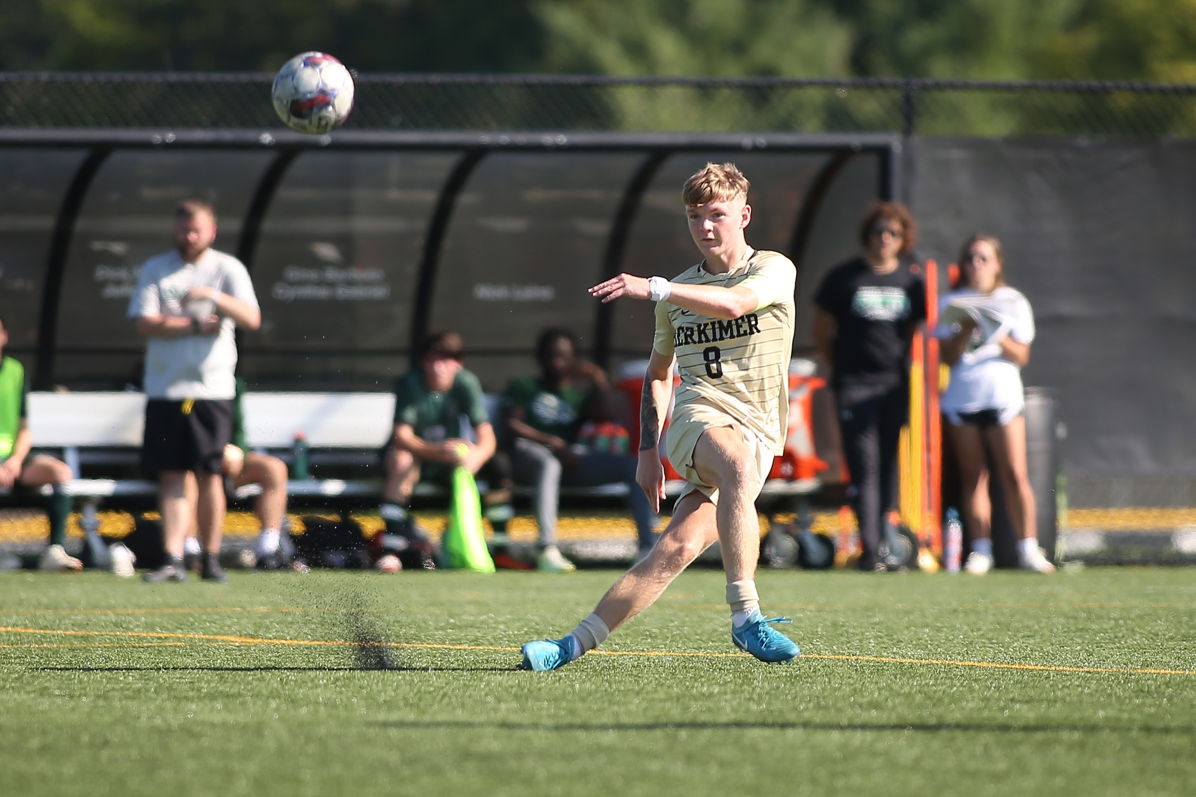 Apolon, Macfarlane Help No. 2 Ranked Men's Soccer Push Past Jefferson CC